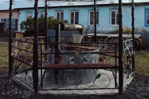 Улицы – коммунистические, колодца – одухотворенные. Красота – в «глухой» Шале!