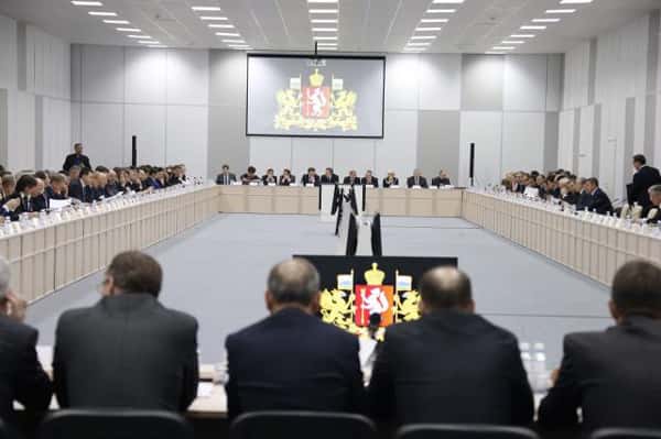 О как! Глава региона хочет выдвинуть главу Шали на государственную награду. За что – не сообщается…