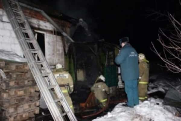 Во вторник вечером в Шале горел частный дом