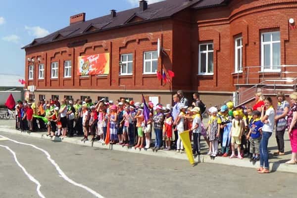 Сотрудники полиции «Шалинский» в рамках летней оздоровительной компании проводят мероприятия по ПДД