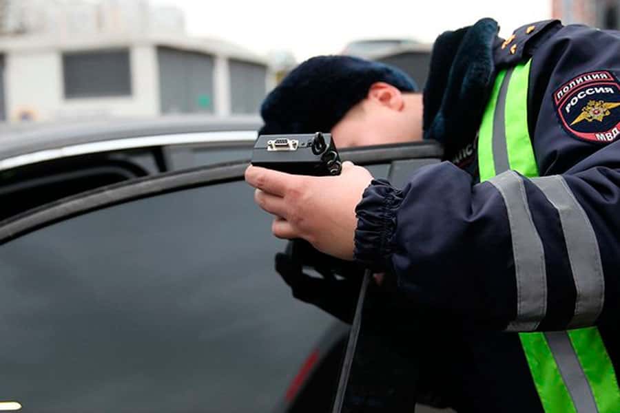 Операция «ТОНИРОВАННЫЙ» автомобиль продолжается...