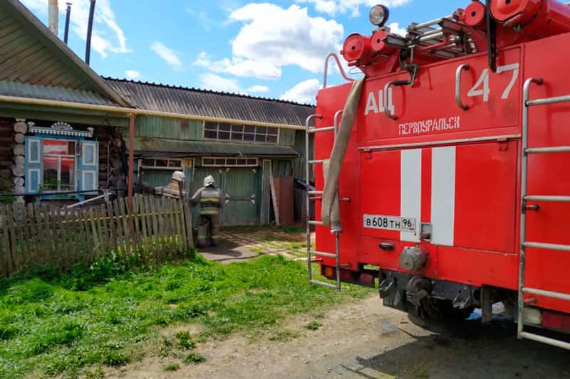 Накануне в Староуткинске горел жилой дом