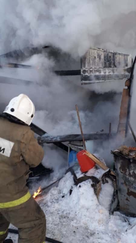 В Шале в частном жилом доме горела печь