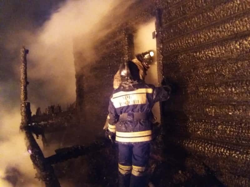 Накануне в Шале сгорел частный жилой дом и хозпостройки