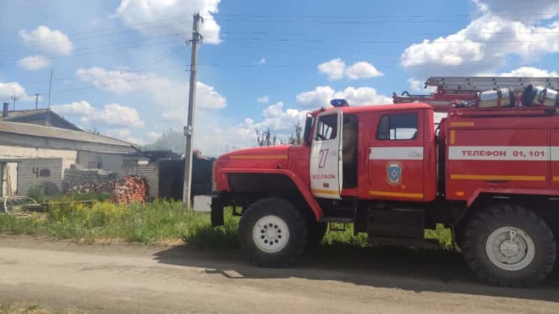 Утром в поселке под Шалей сгорела баня