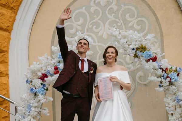 Преданные службе и друг другу. В Шале состоялась свадьба сотрудников полиции