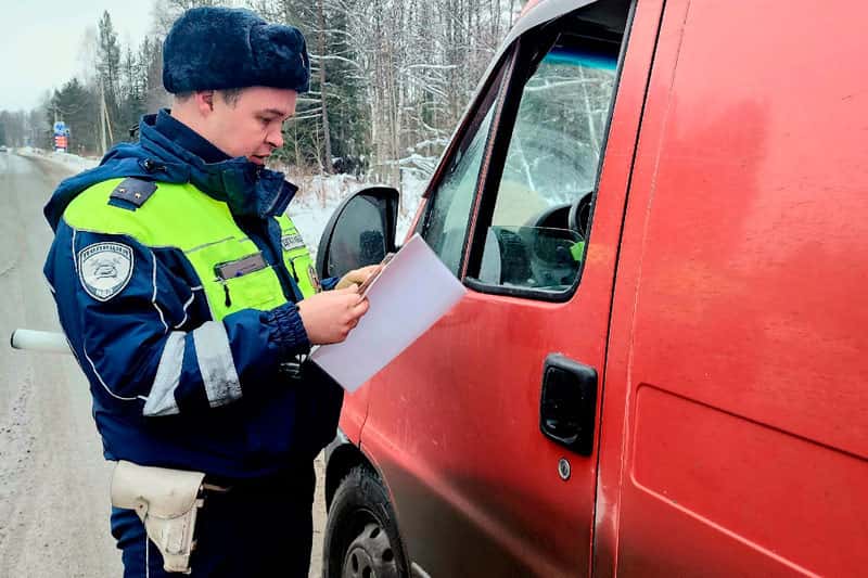 В Шале Сотрудники ГИБДД провели очередной этап мероприятия «Грузовик»