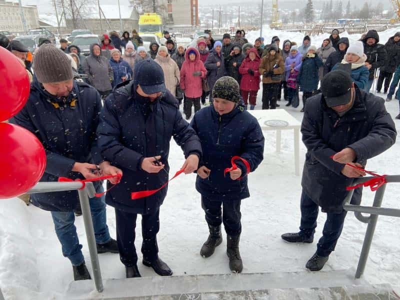 Семьи Шалинского округа получили ключи от новых квартир