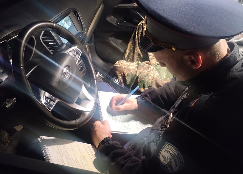 Водители и пешеходы попали в поле зрения ГИБДД: кто нарушил ПДД на дорогах Шали | Профилактическое мероприятие «Безопасная дорога» выявило нарушителей ПДД в Шале