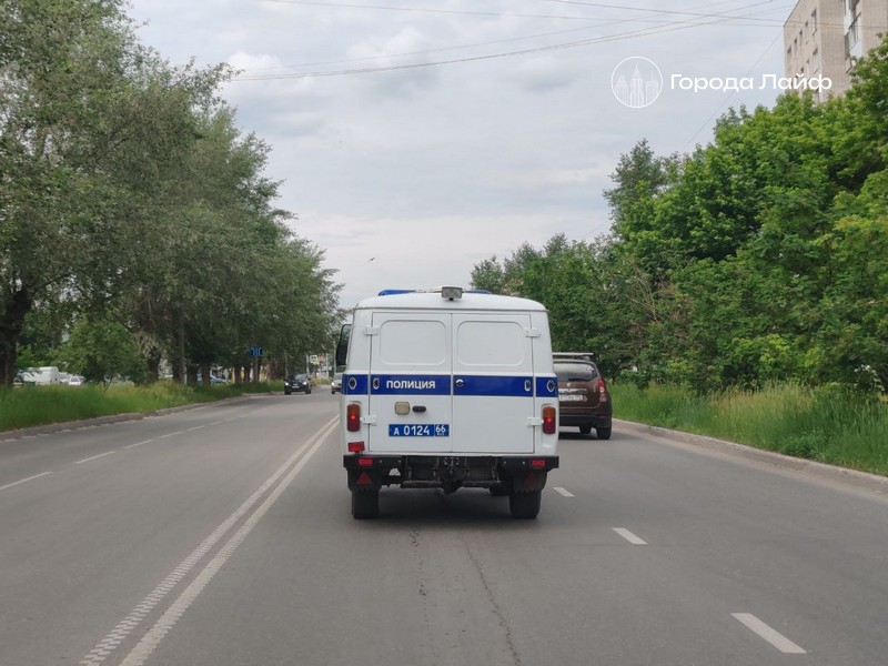 Шалинские силовики провели антитеррористические учения в школе и на вокзале | В Шале силовики отработали захват заложников в школе