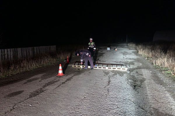 В поселке под Шалей в ДТП погиб пешеход