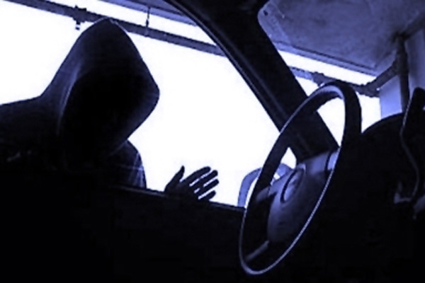 «Ранее судимый» - это подозрение на всю жизнь. В Первоуральске мужчину задержали за угон грузовиков Форд